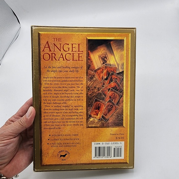 The Angel Oracle working with the Angels for guidance inspiration & love tarot - Picture 2 of 12